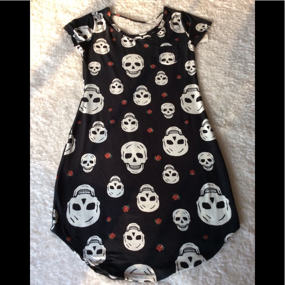 No Boundaries Dresses & Skirts - Scoop dress with back detail